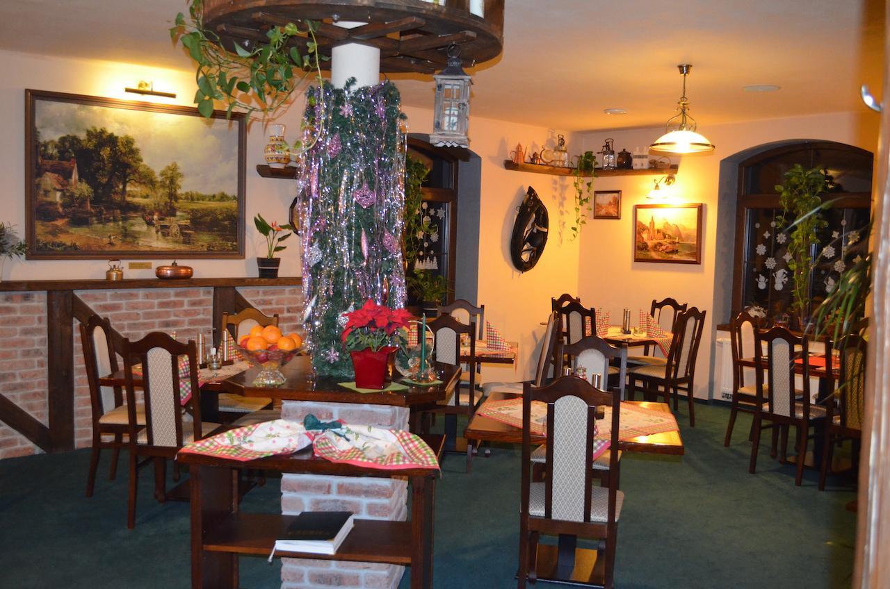 Hotel Stary Mlyn Mlýnec Kültér fotó