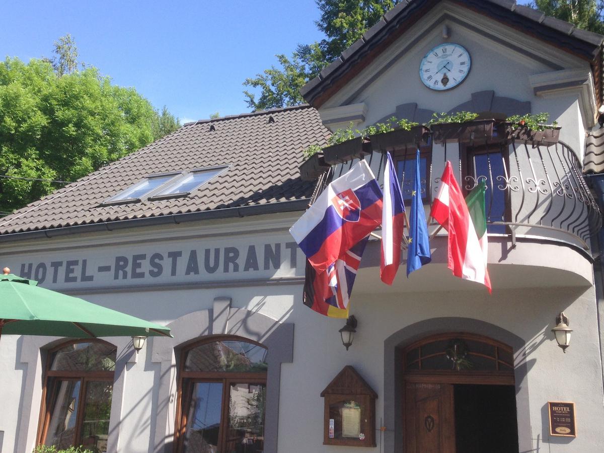Hotel Stary Mlyn Mlýnec Kültér fotó
